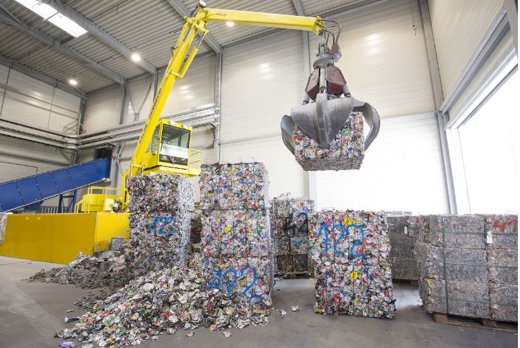 A reciclagem eficaz de latas pode poupar 60 milhões de toneladas de CO2 anualmente